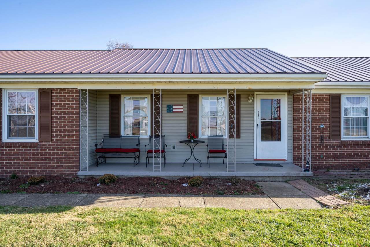 957 State Route 41 SE, Washington Court House, OH 43160 (MLS 223040419