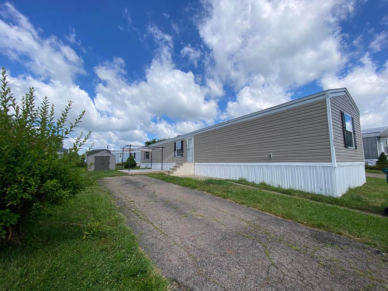 215 Raspberry Circle - Photo 1