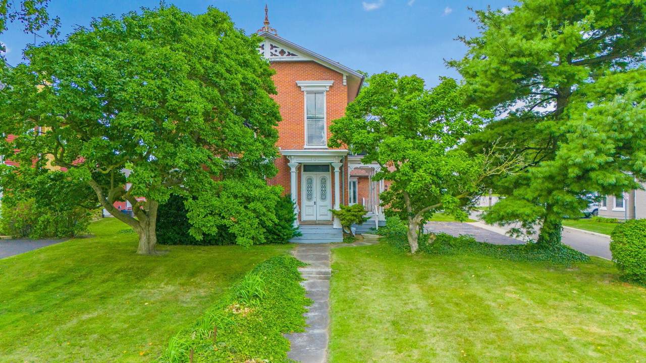 334 Center Street - Photo 1