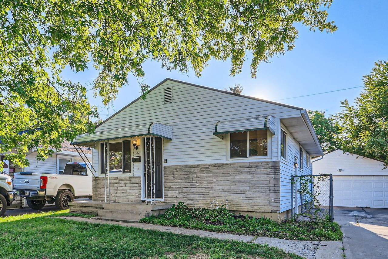 644 Georgian Drive - Photo 1