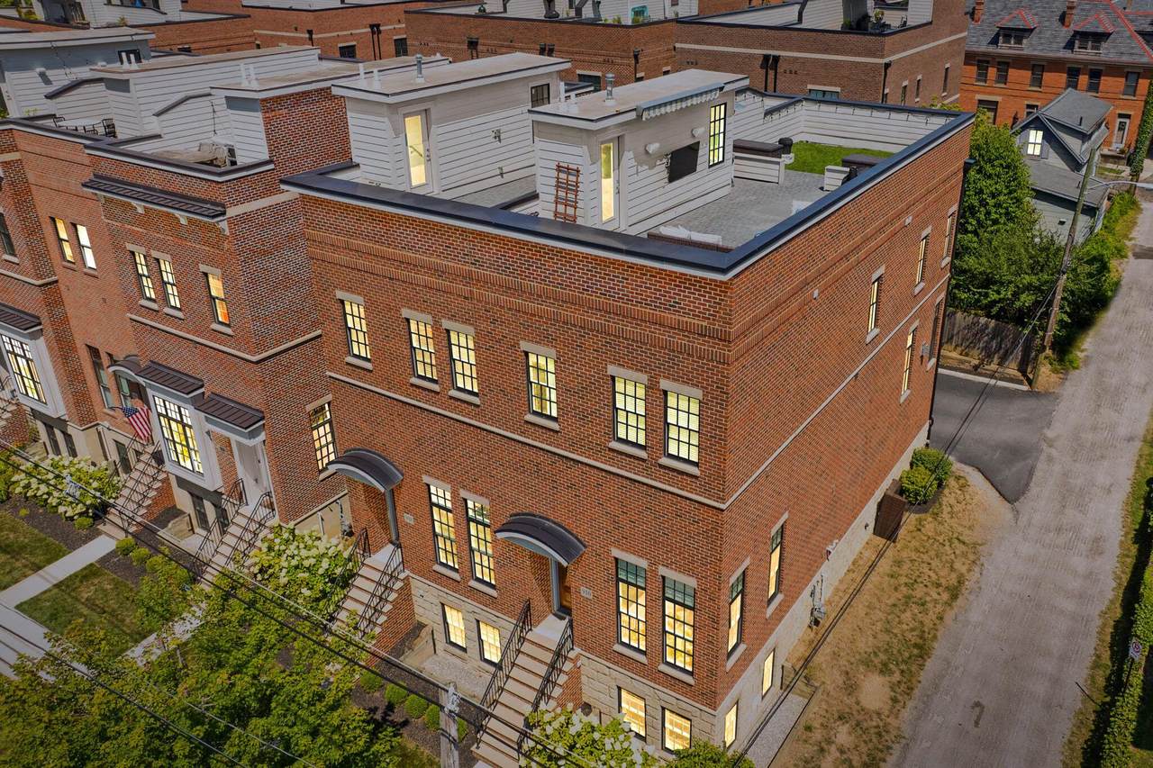 910 Front Street - Photo 1