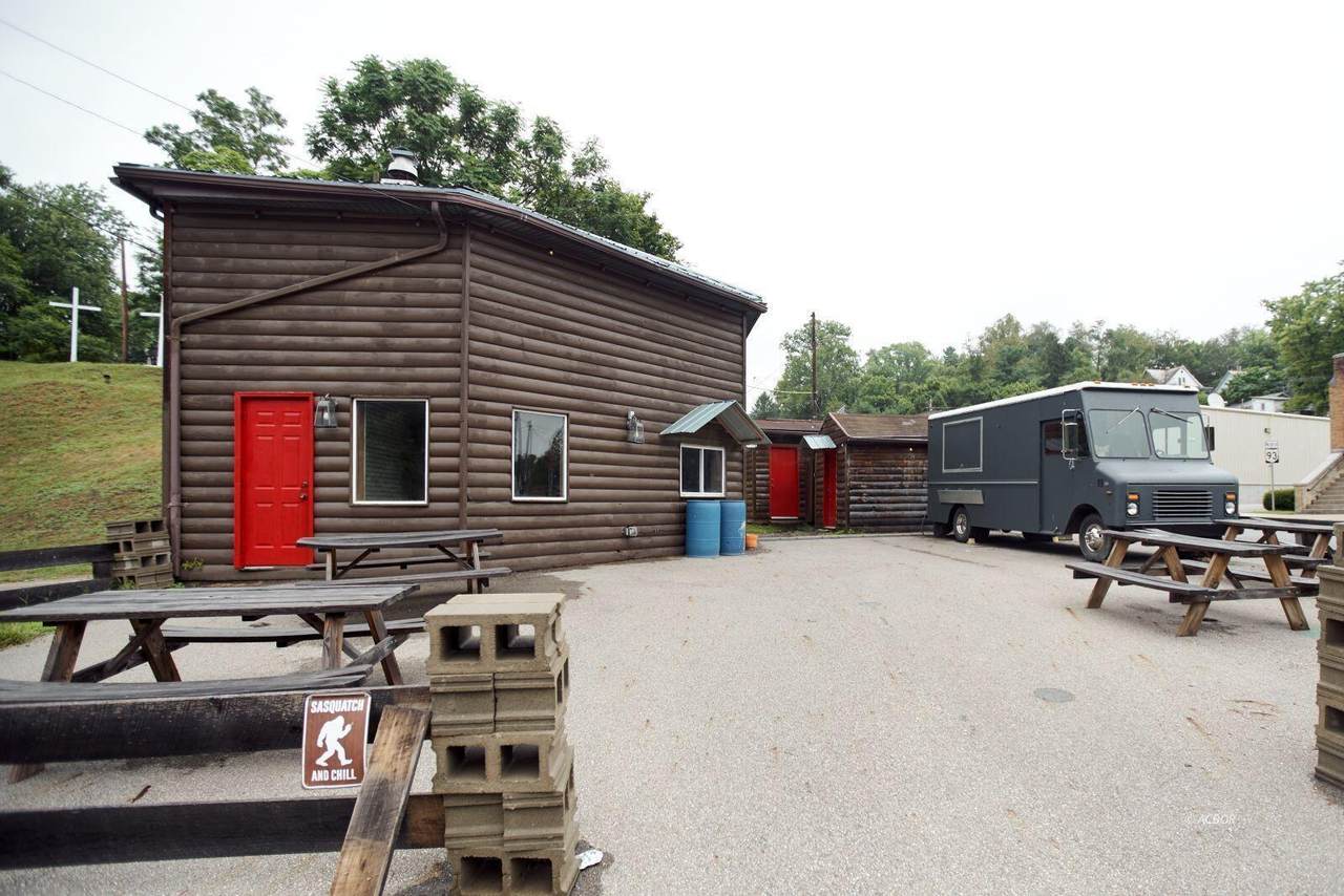 100 Clark Street - Photo 1