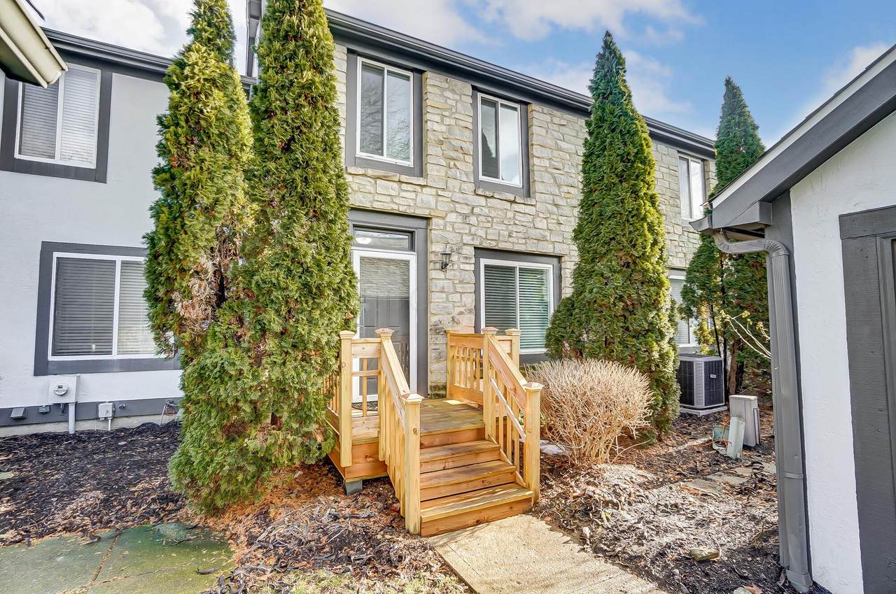 7085 Muirfield Drive - Photo 1