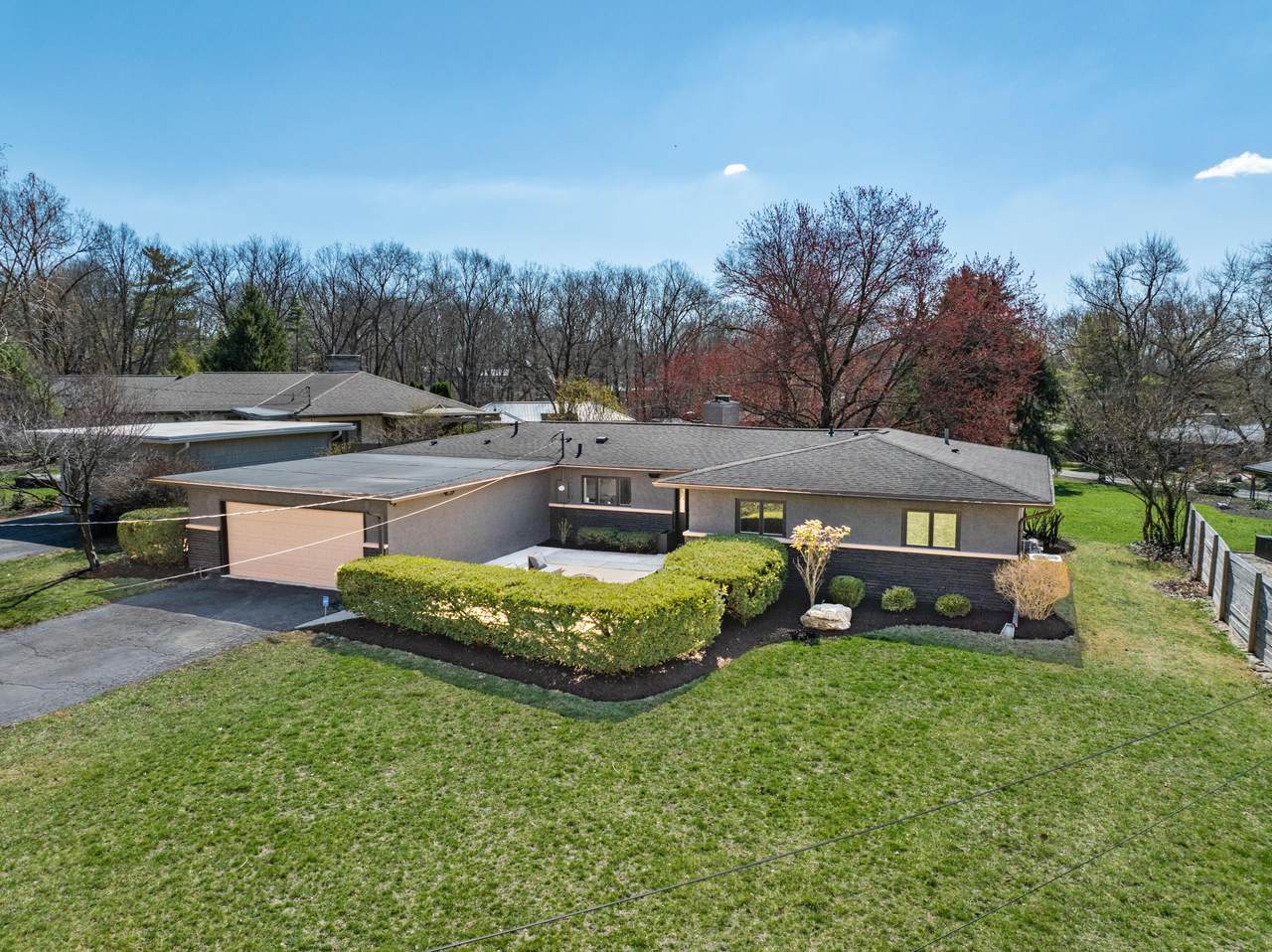 2849 Canterbury Lane - Photo 1