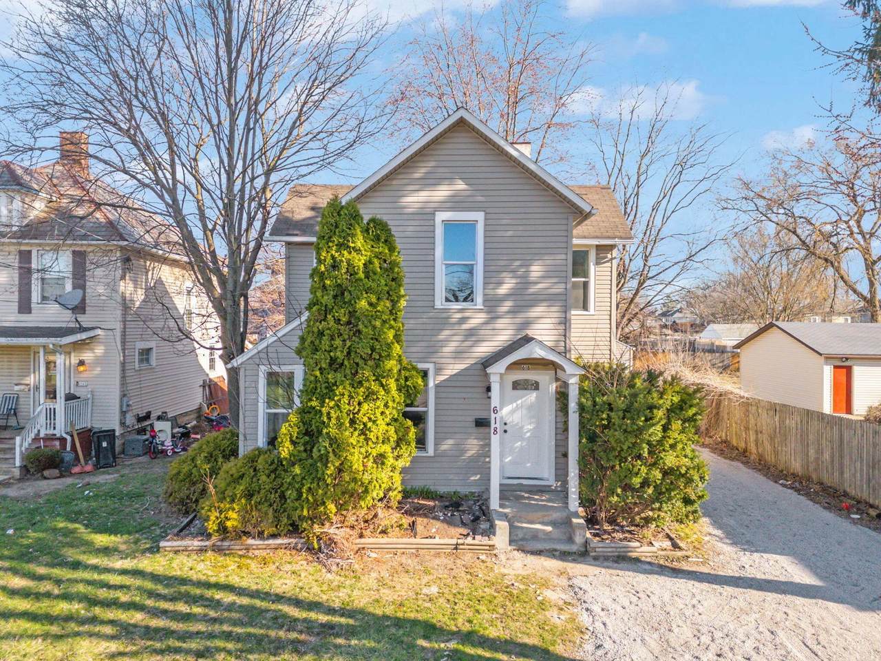 618 Mount Vernon Avenue - Photo 1