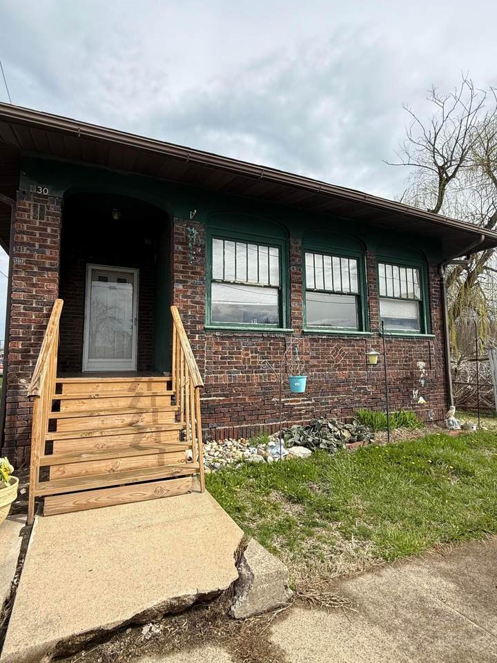 30 5th Street - Photo 1