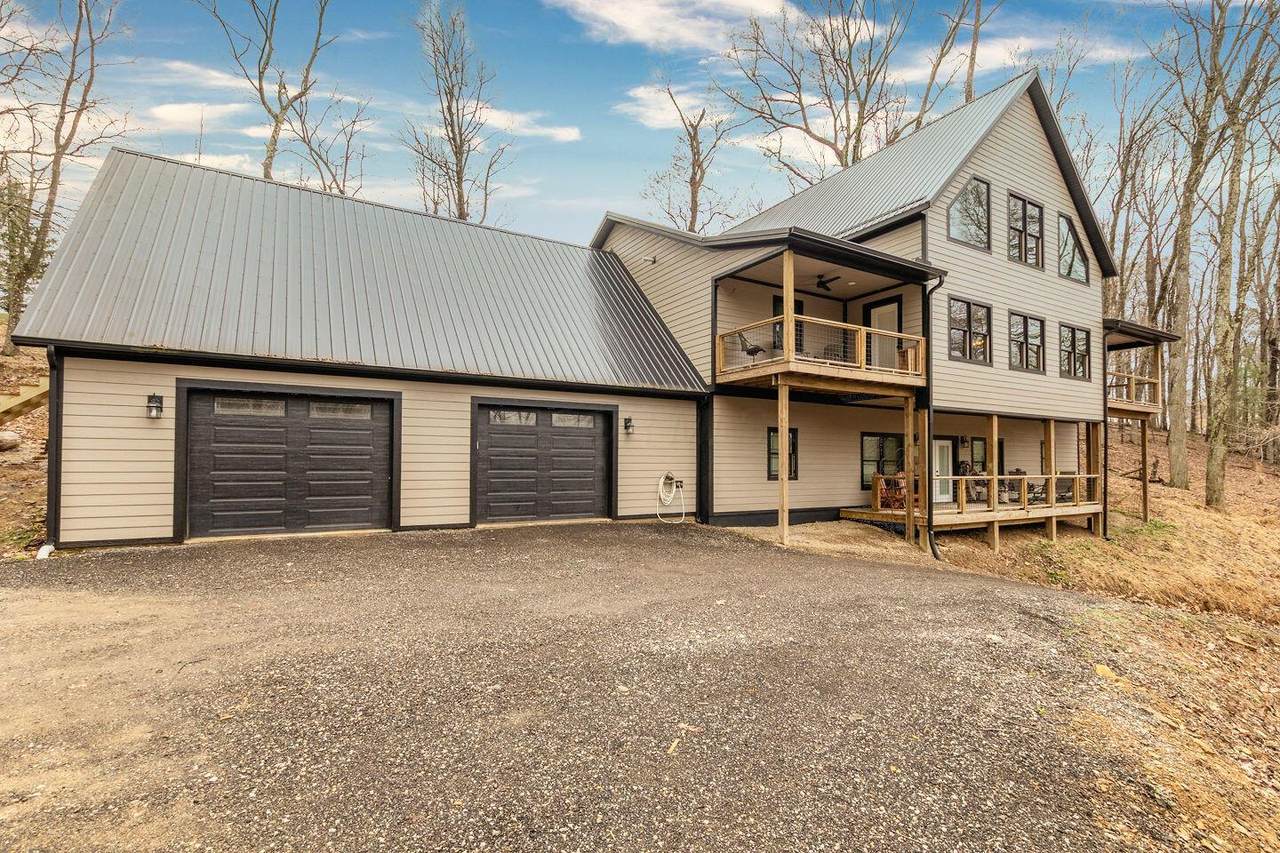 670 Natchez Lane - Photo 1