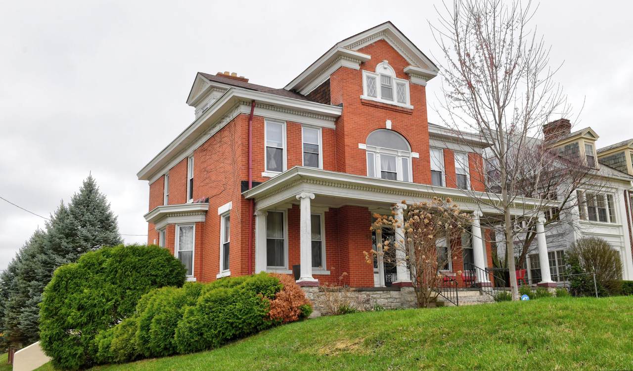 54 Woodland Avenue - Photo 1