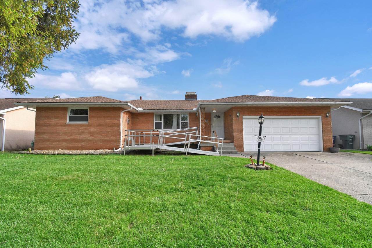 895 Janet Drive - Photo 1