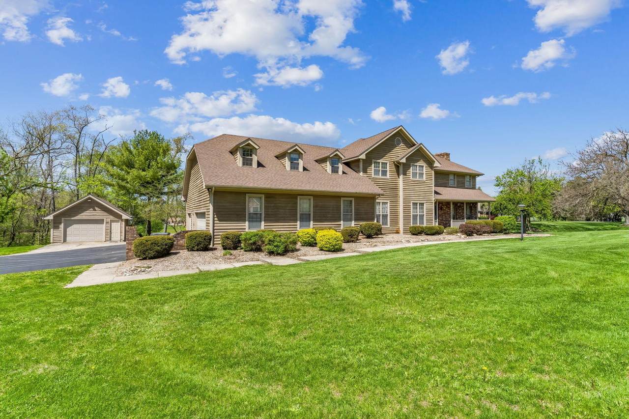 125 Woodmere Drive - Photo 1