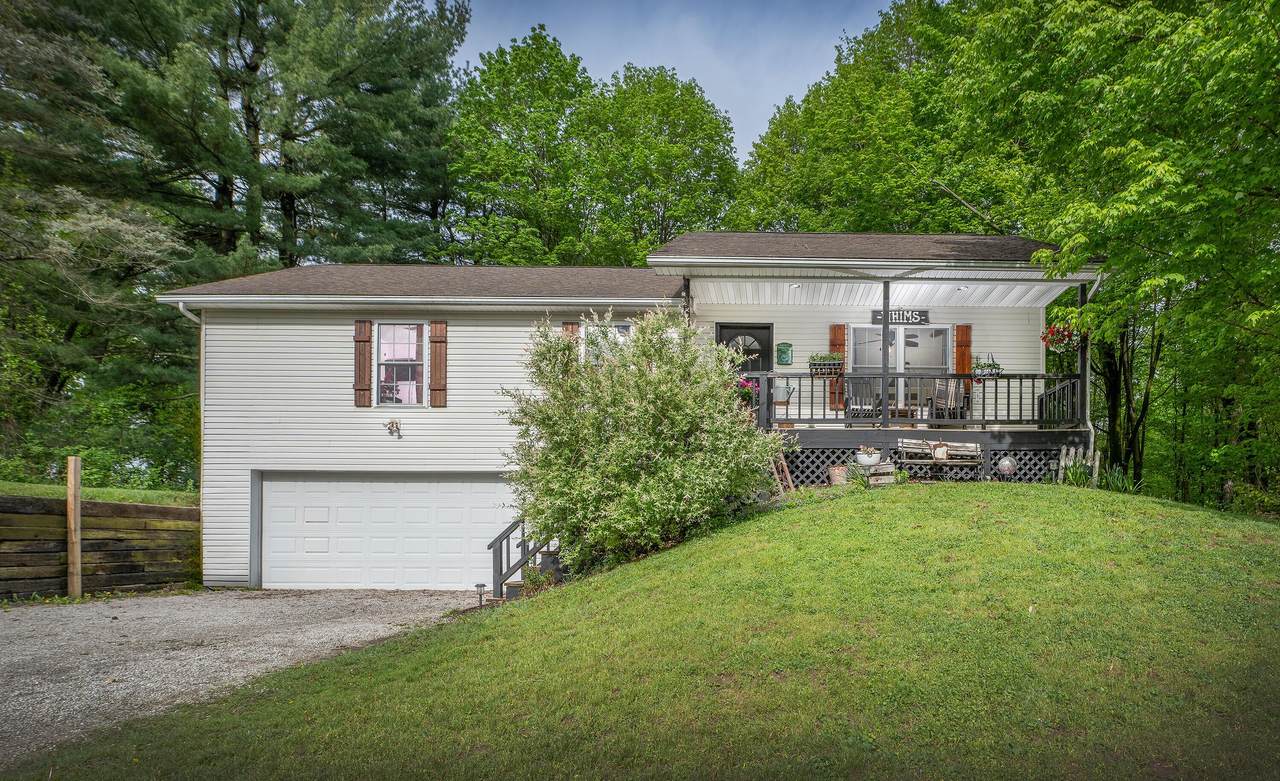 1601 Apple Valley Drive - Photo 1