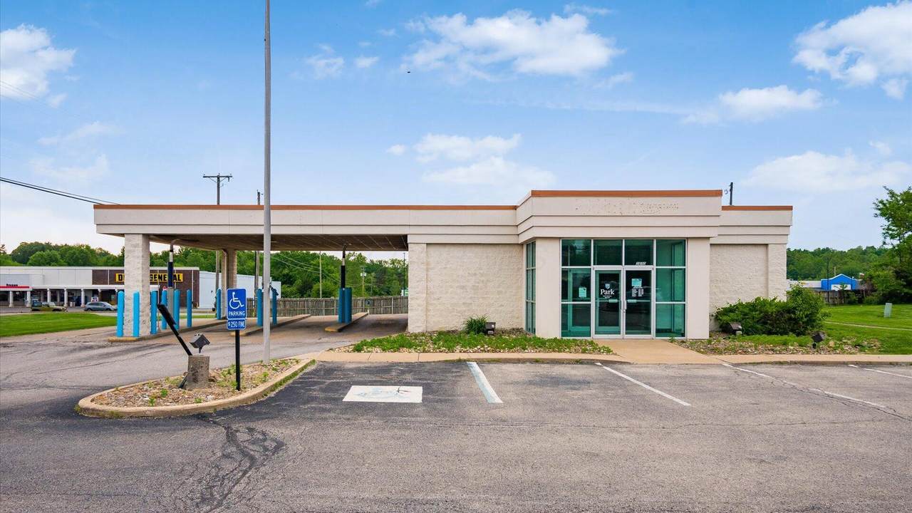 2810 Maysville Pike - Photo 1