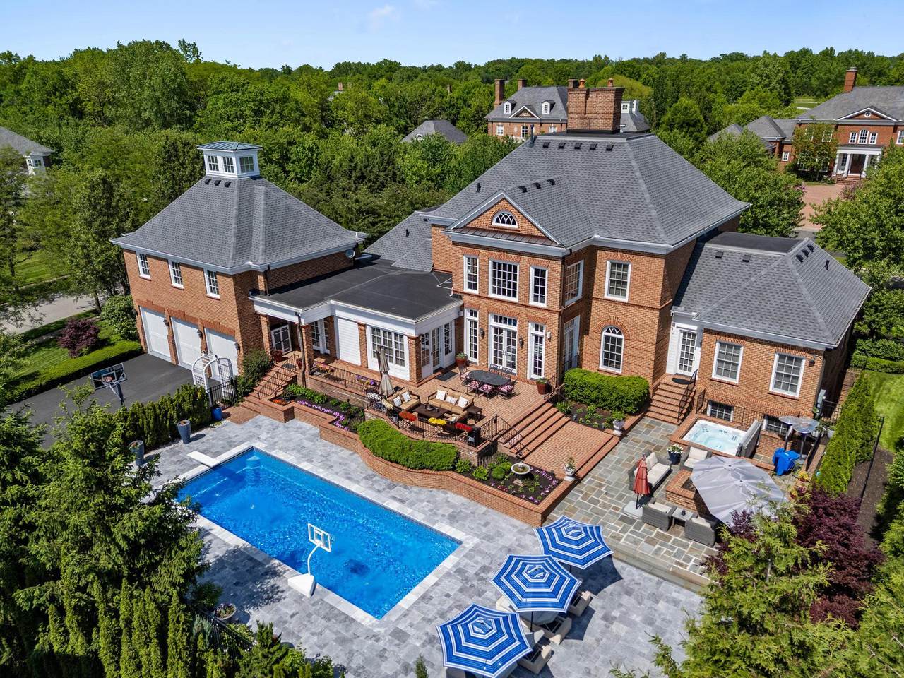 7347 Lambton Park Road - Photo 1