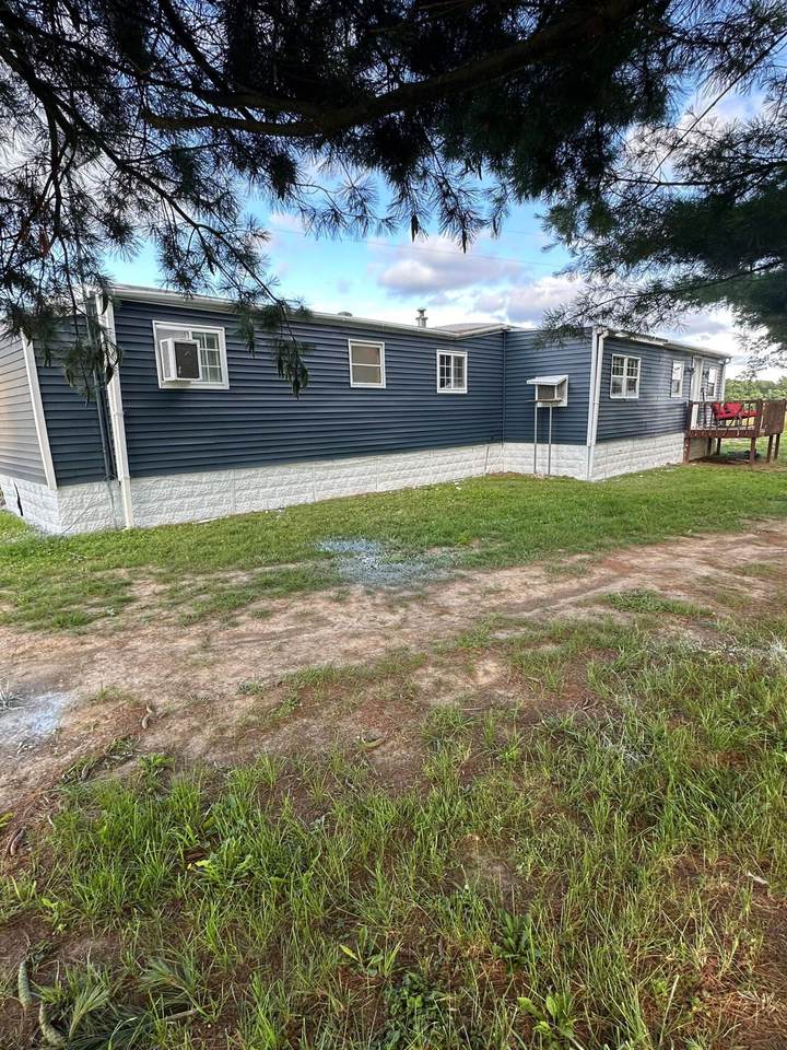 10530 North Street - Photo 1