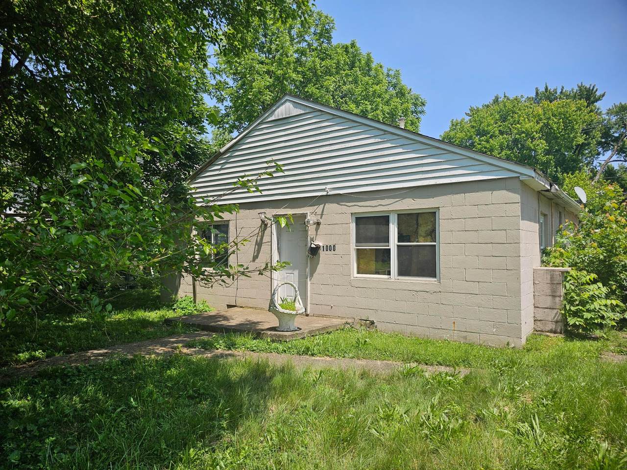 1000 Goodwin Avenue - Photo 1