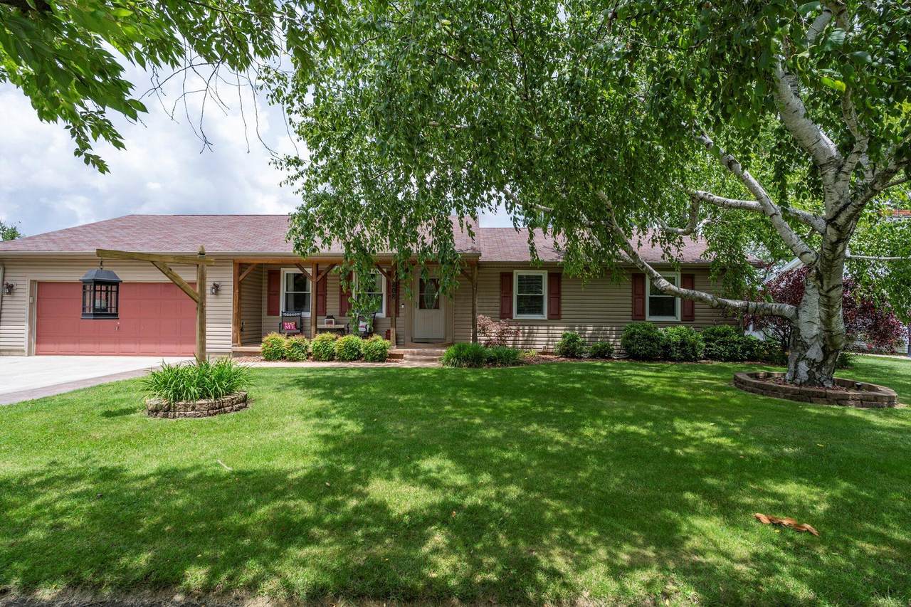 808 Damon Drive - Photo 1