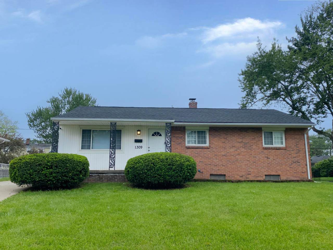 1309 Shanley Drive - Photo 1