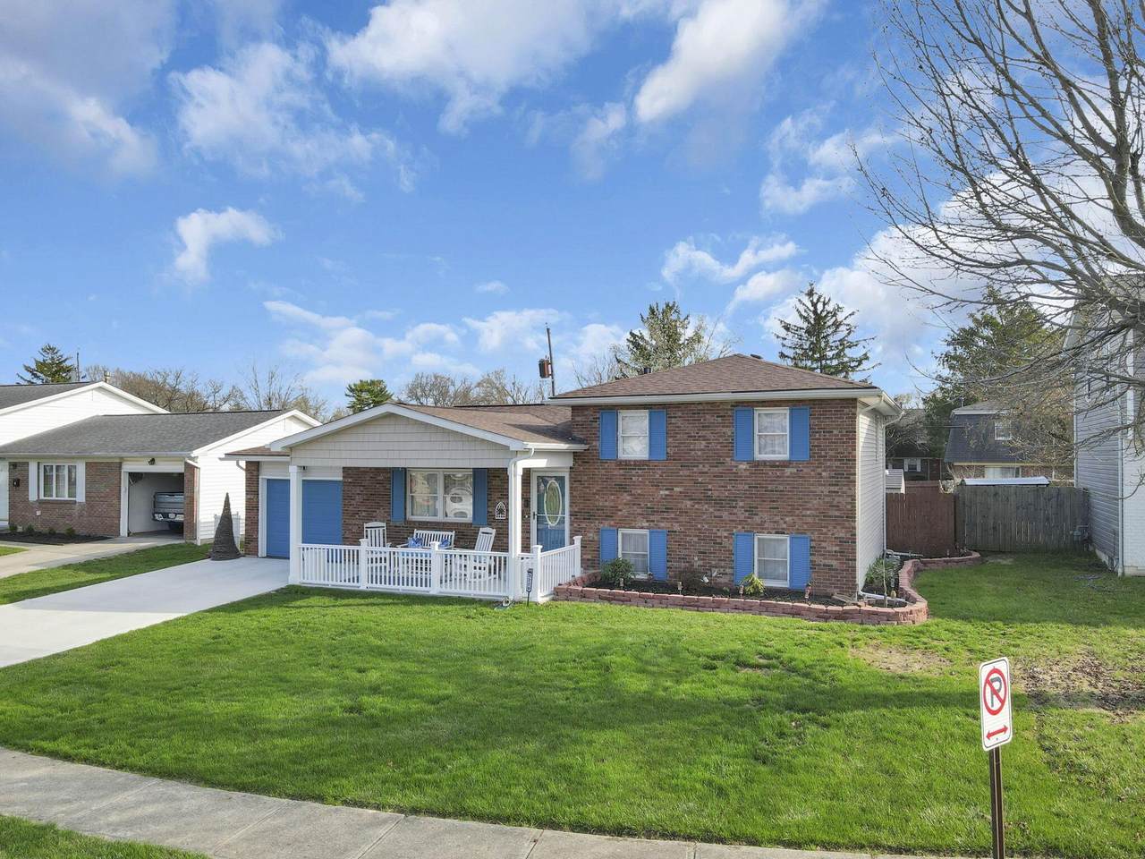 3229 Kingswood Drive - Photo 1