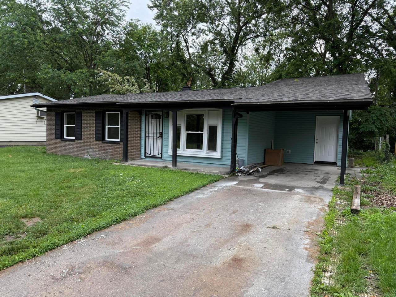 4475 Ellery Drive - Photo 1