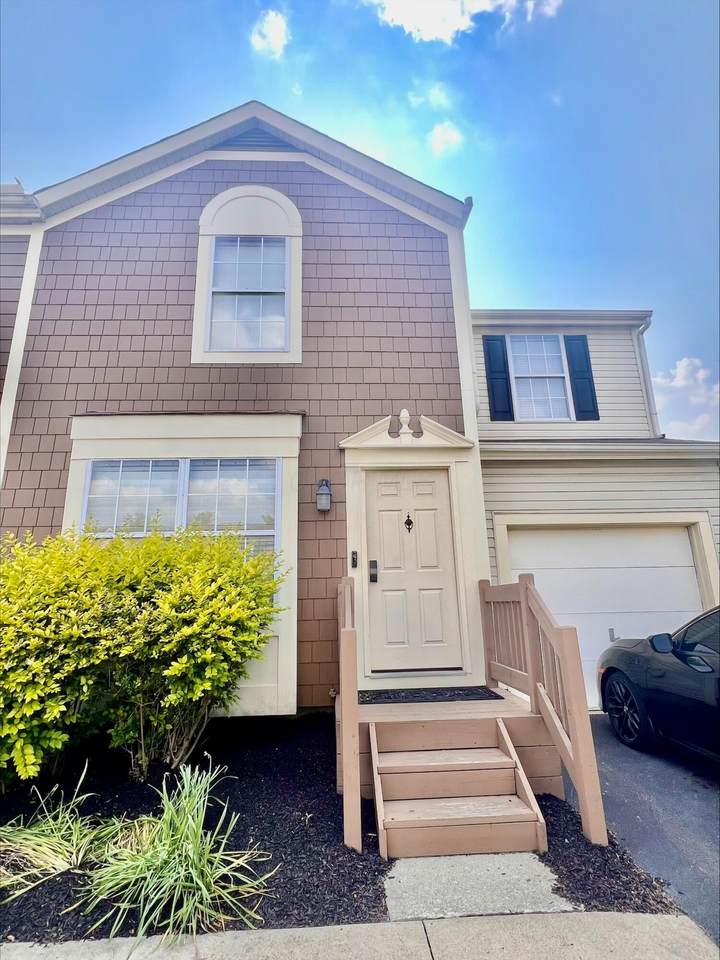 4891-25F Stoneybrook Boulevard - Photo 1