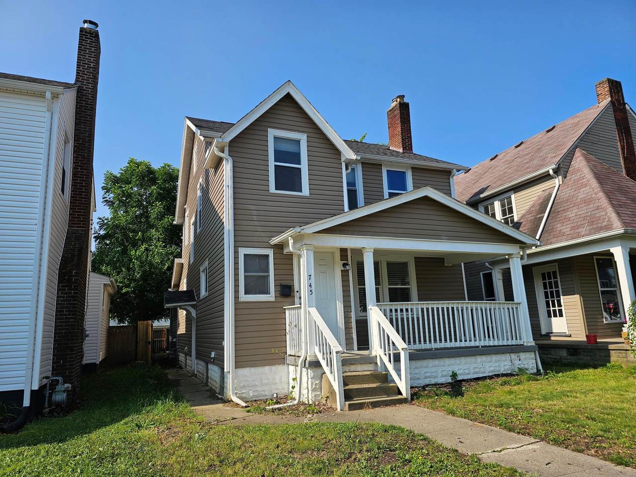 745 Deshler Avenue - Photo 1