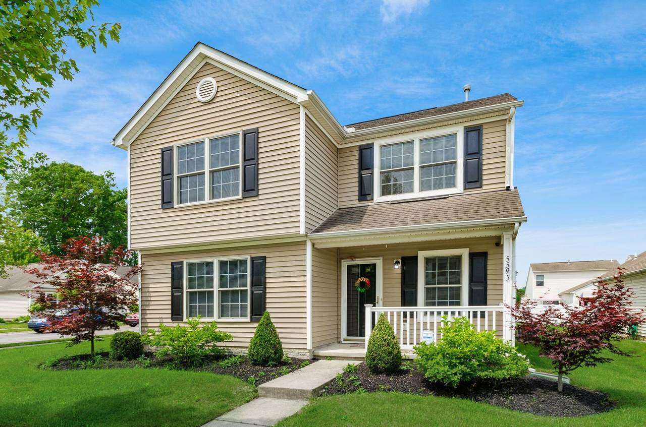5595 Marshfield Drive - Photo 1