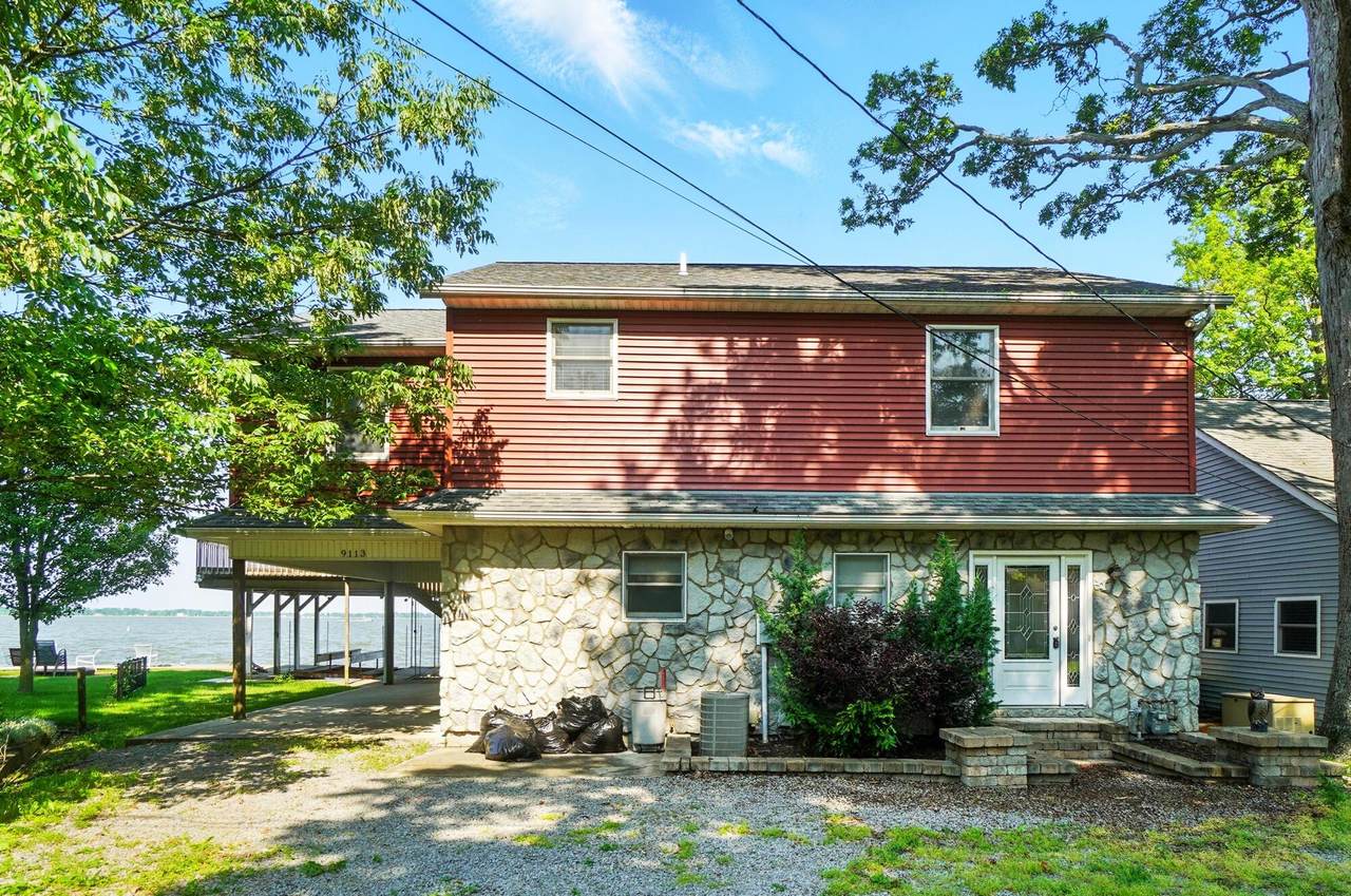 9113 Maple Street - Photo 1