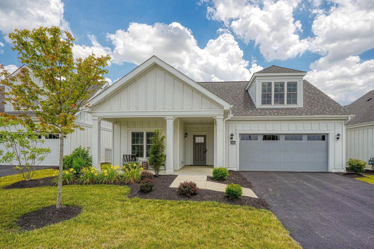 7000 Foxglove Drive - Photo 1