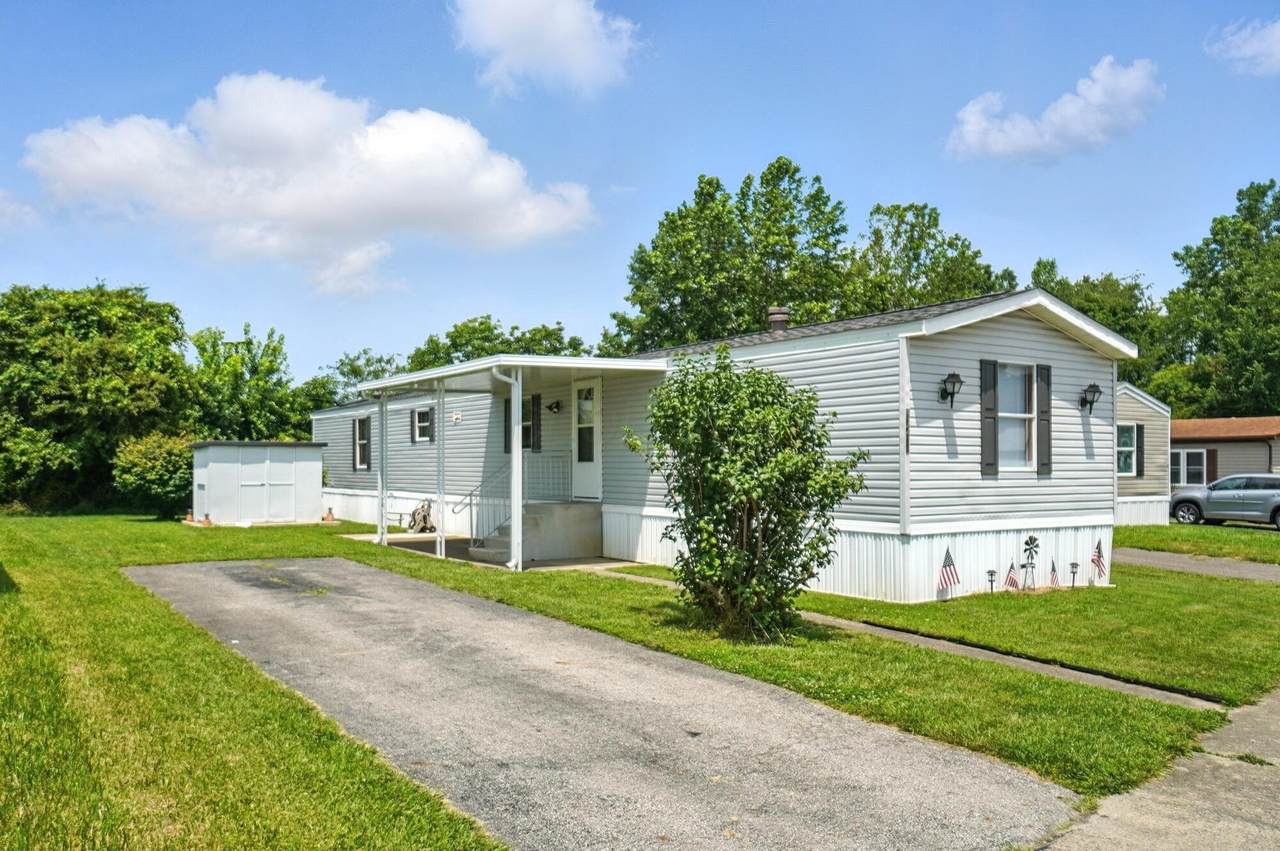 121 Greenbriar Lane - Photo 1