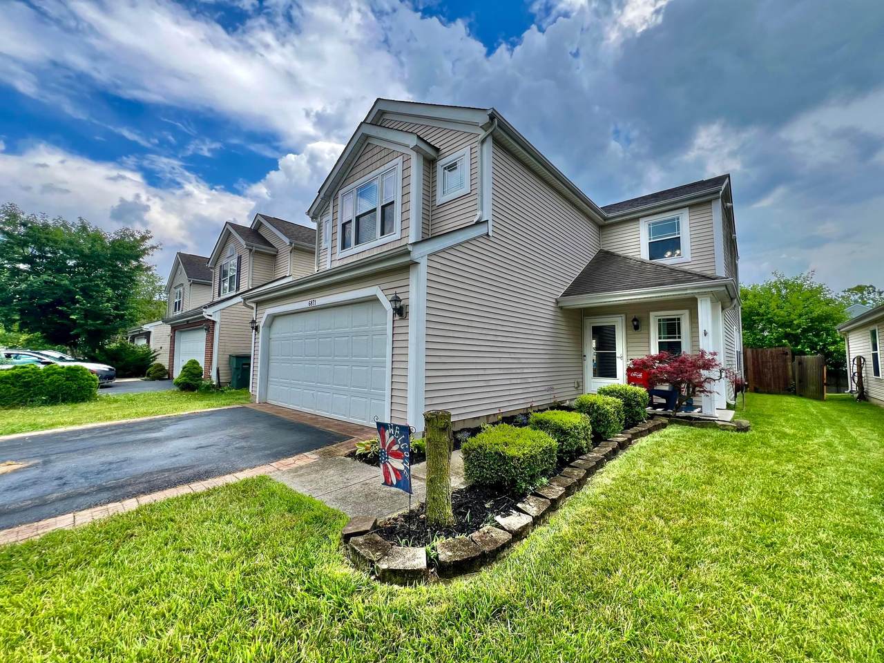 6871 Manor Crest Lane - Photo 1