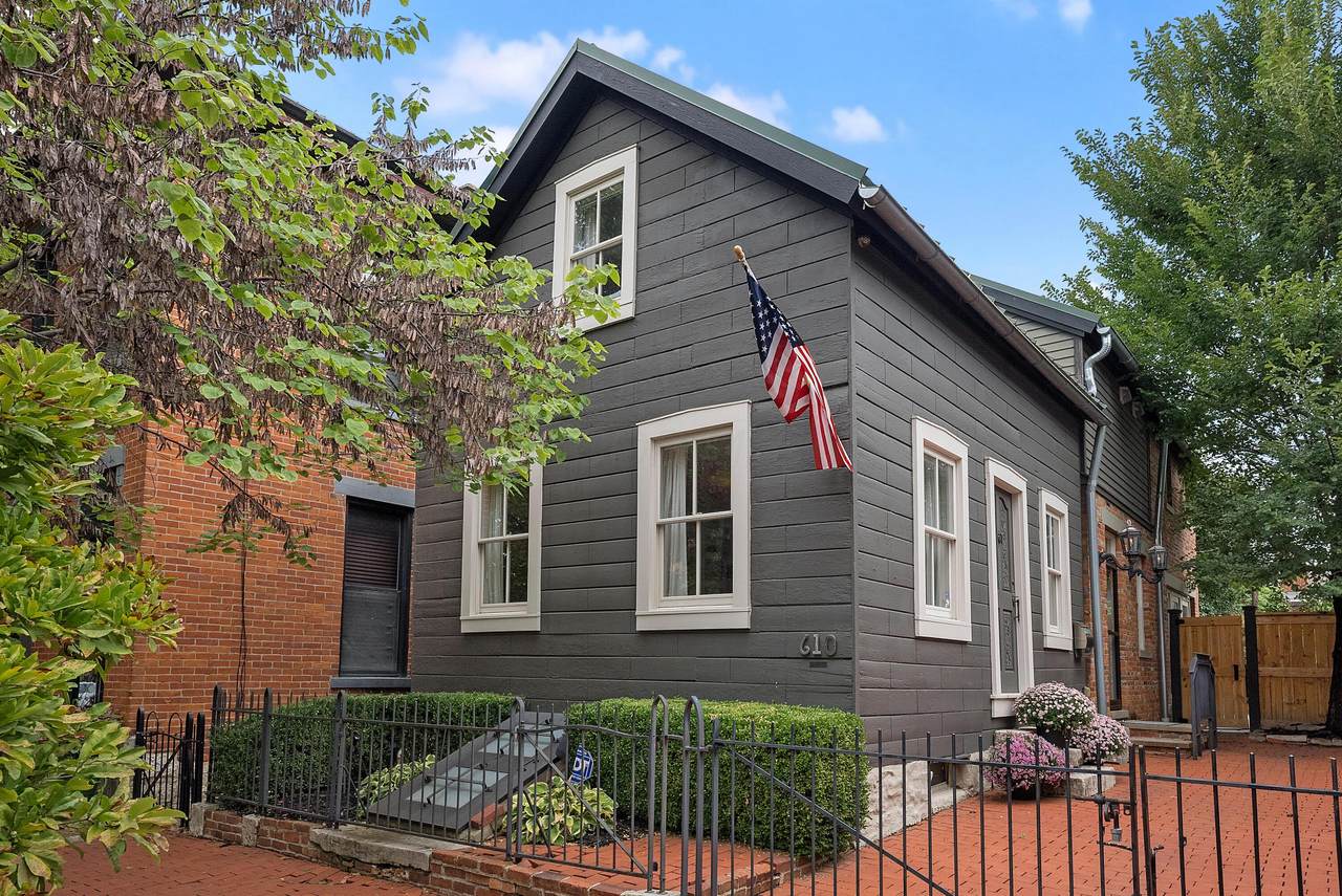 610 City Park Avenue - Photo 1