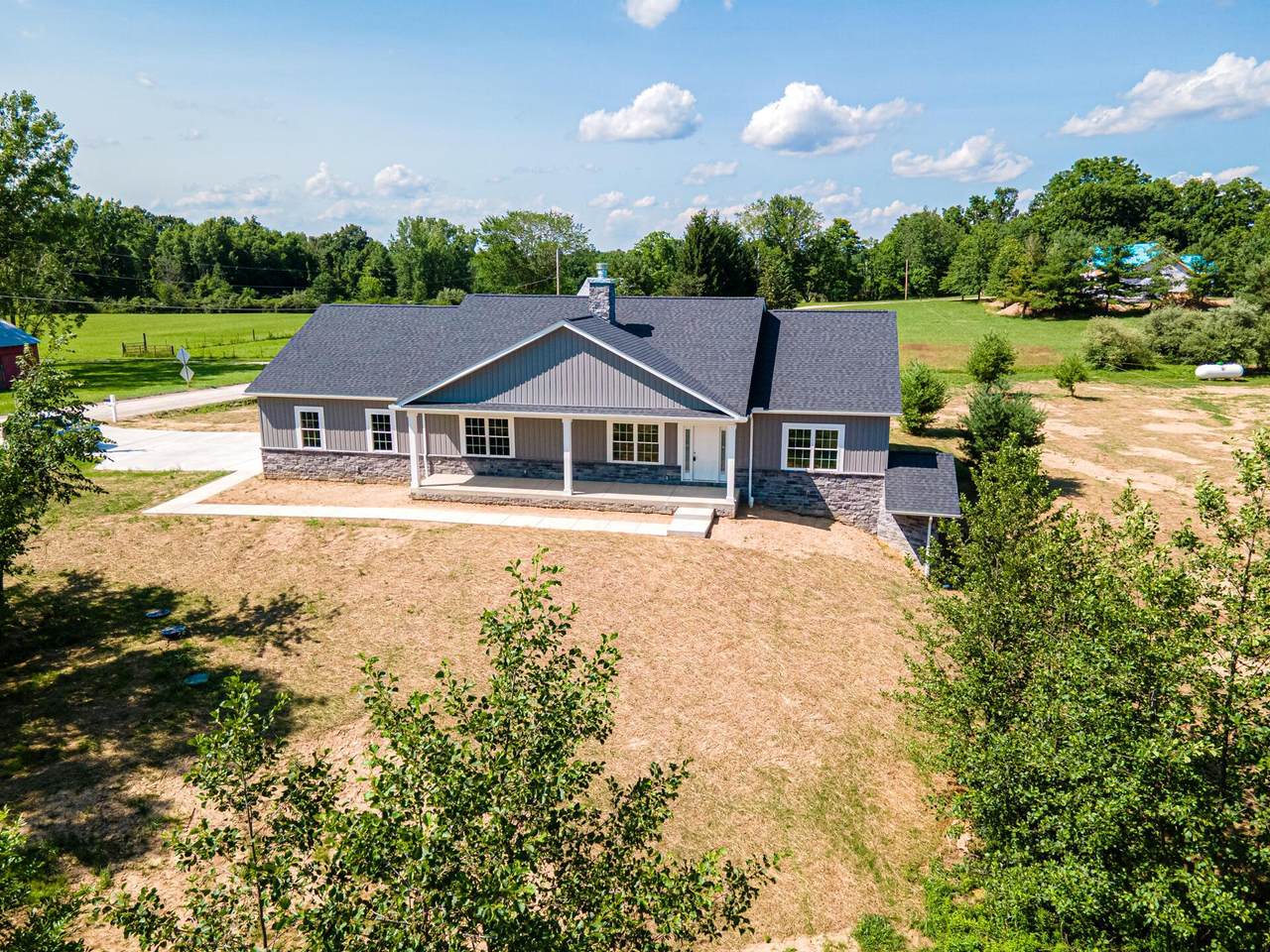 2511 Township Road 20 - Photo 1