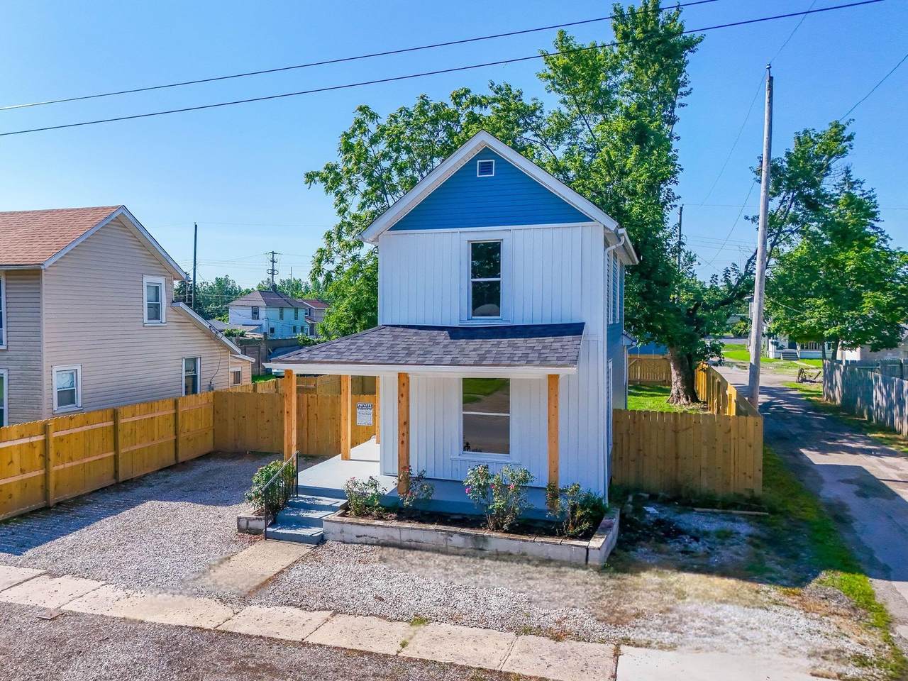 3189 6th Avenue - Photo 1