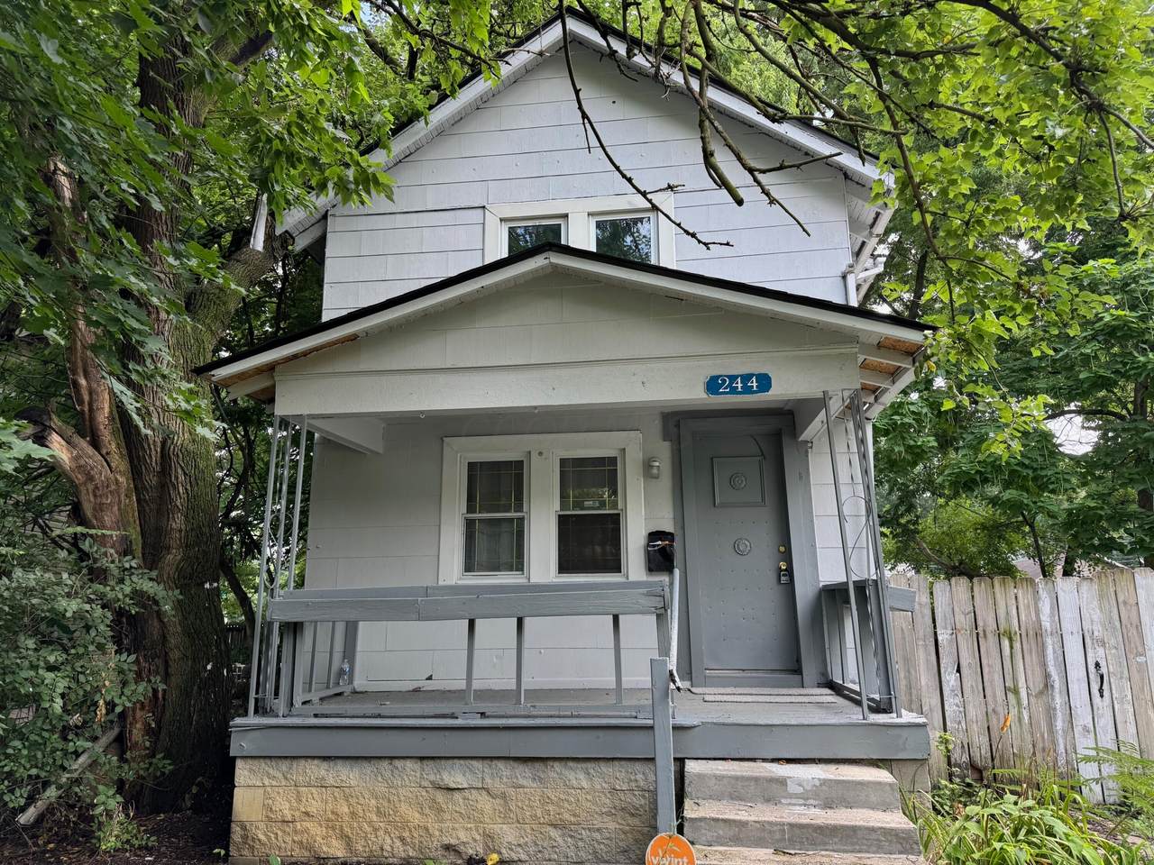 244 Wrexham Avenue - Photo 1