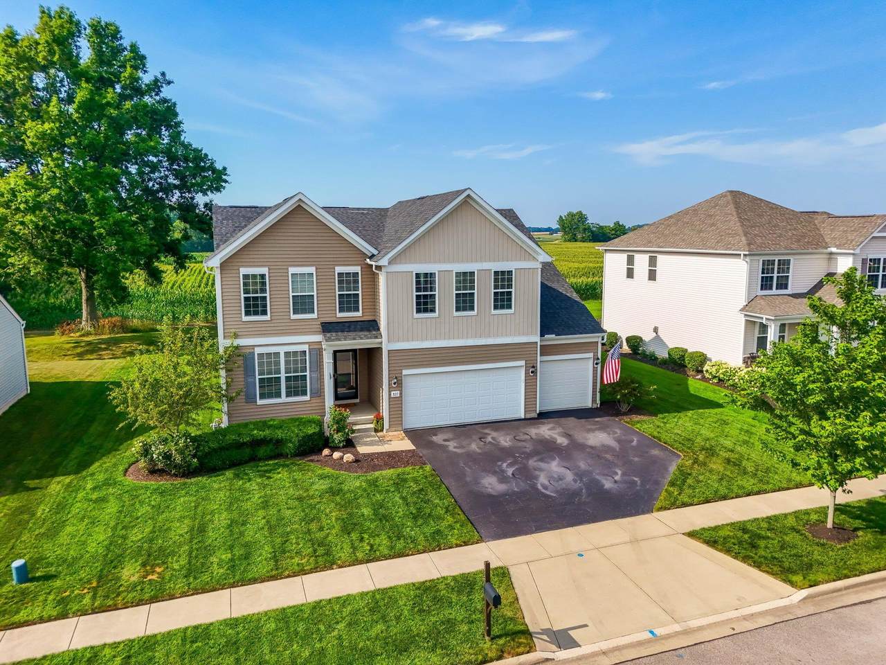 827 Arabian Circle - Photo 1