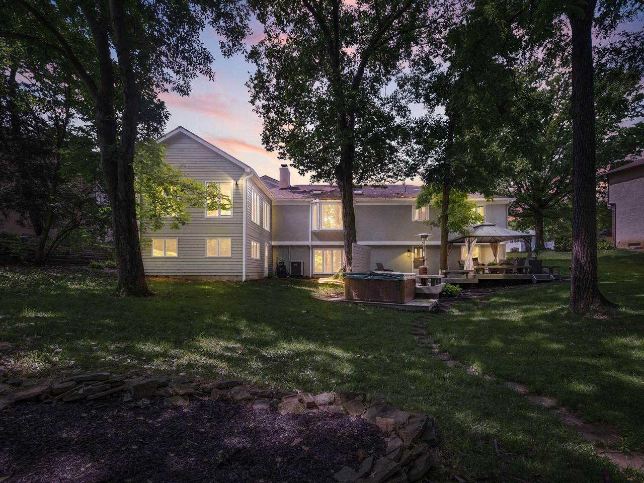 1240 Clubview Boulevard - Photo 1