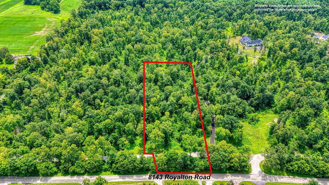 8143 Royalton Road - Photo 1