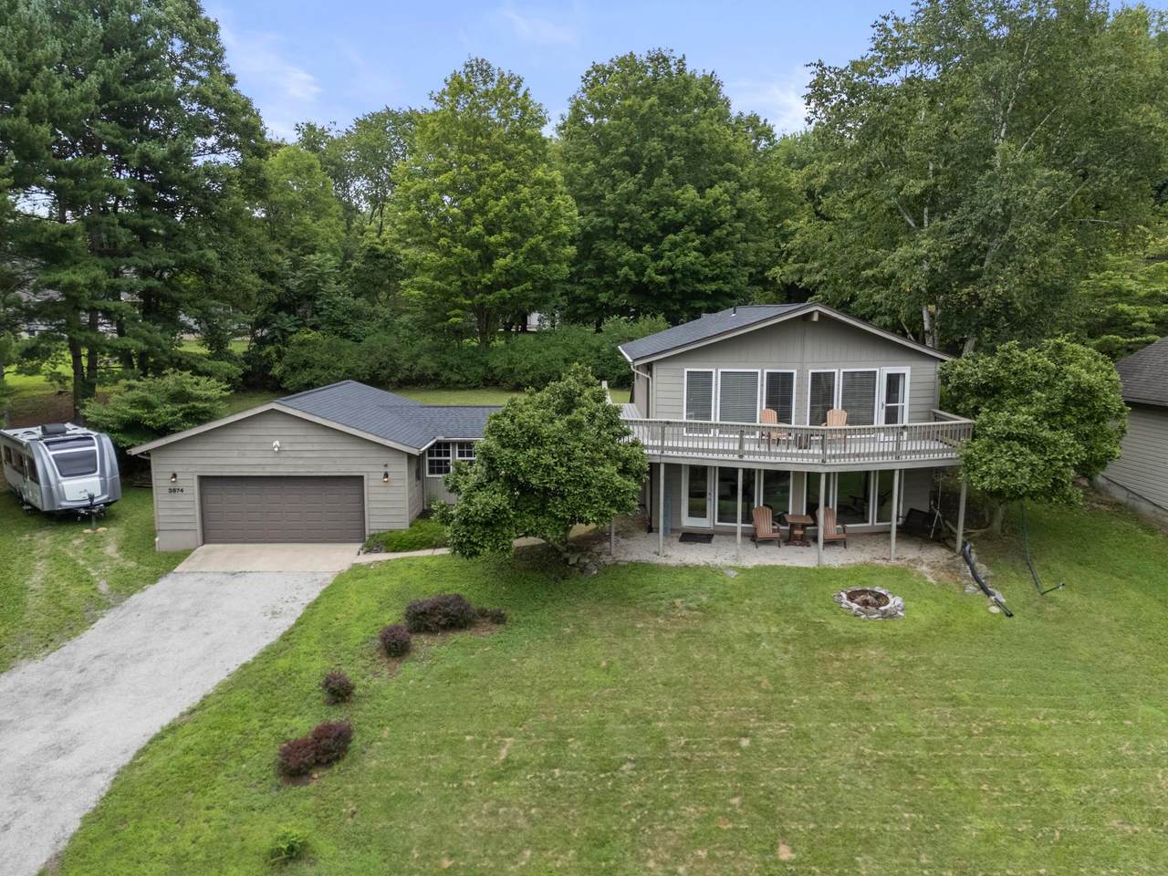 3874 Apple Valley Drive - Photo 1