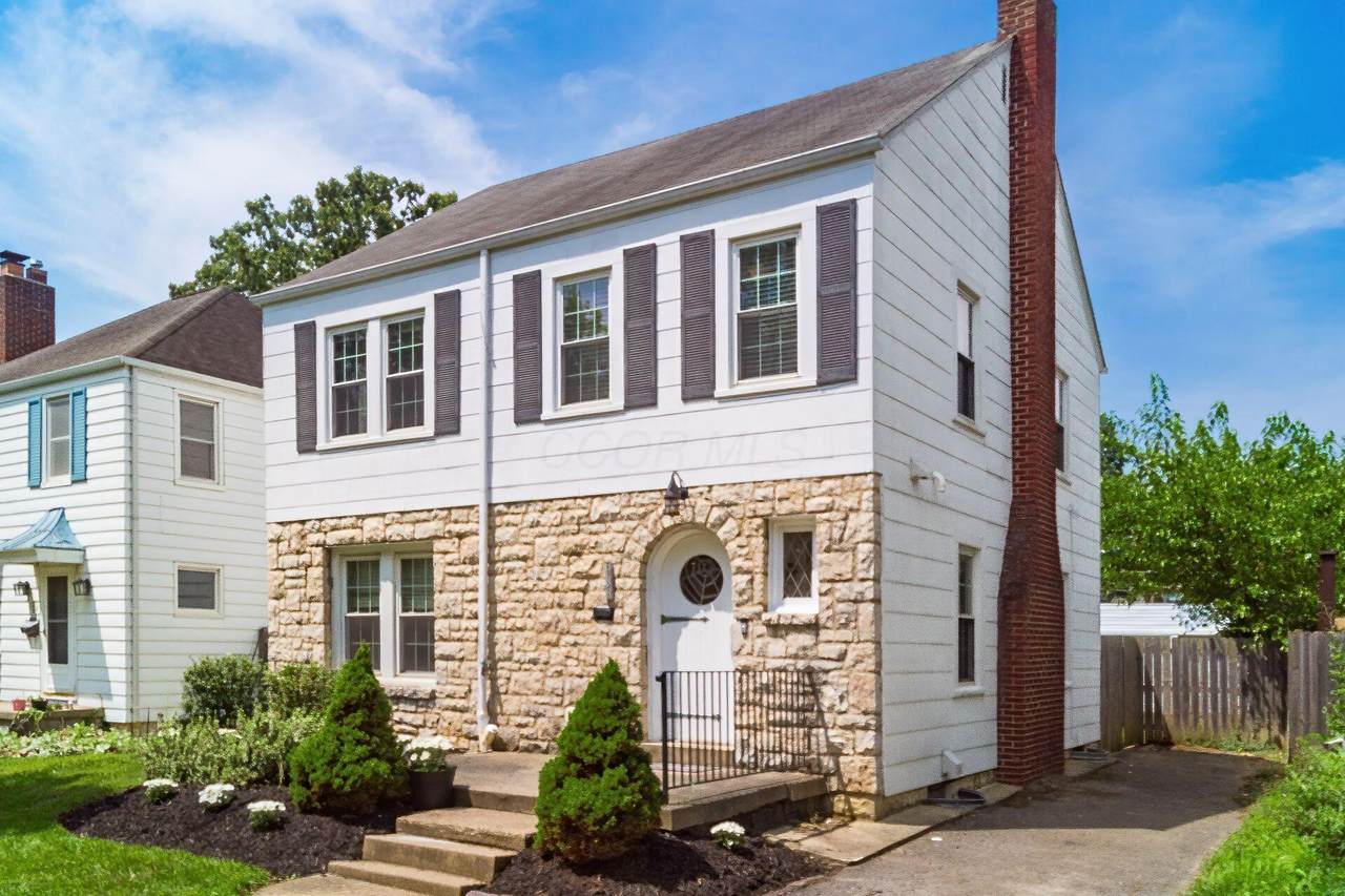 933 Vernon Road - Photo 1
