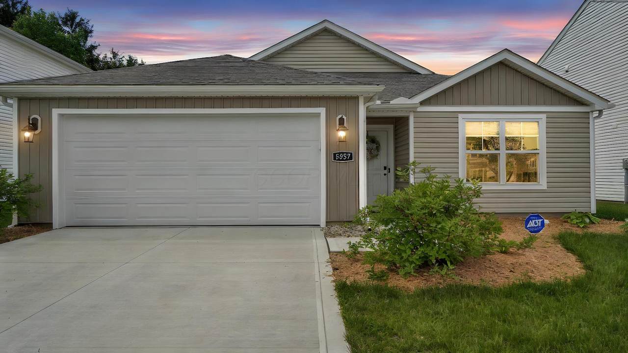5957 Hollett Drive - Photo 1