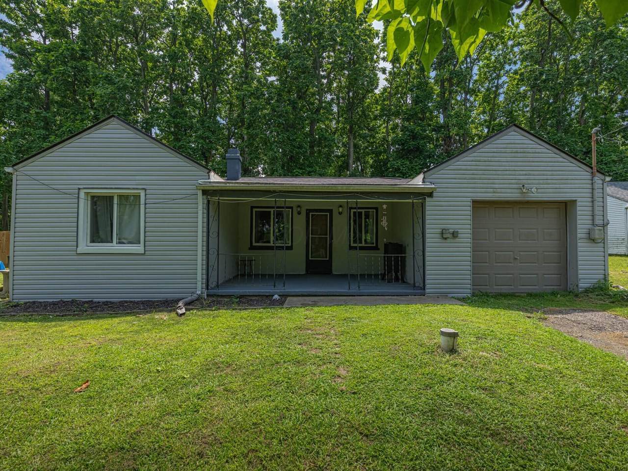 2309 Cottingham Road - Photo 1
