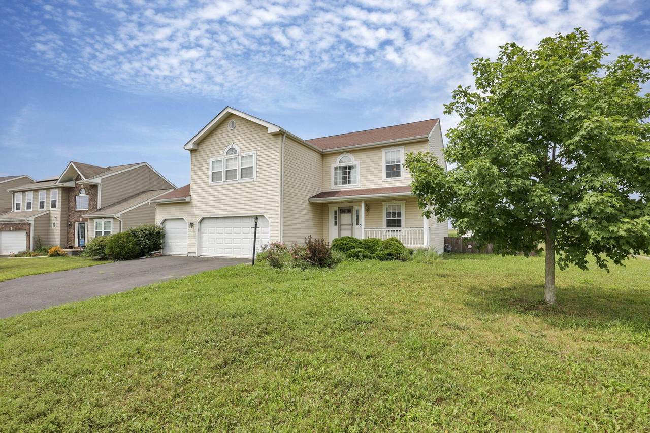 128 Parkdale Drive - Photo 1
