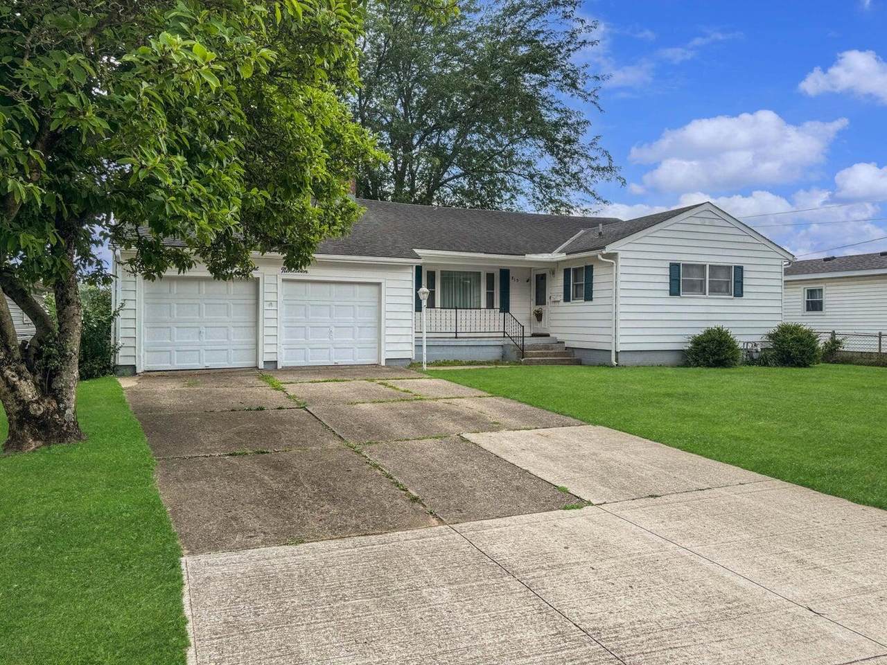 819 Boyce Street - Photo 1