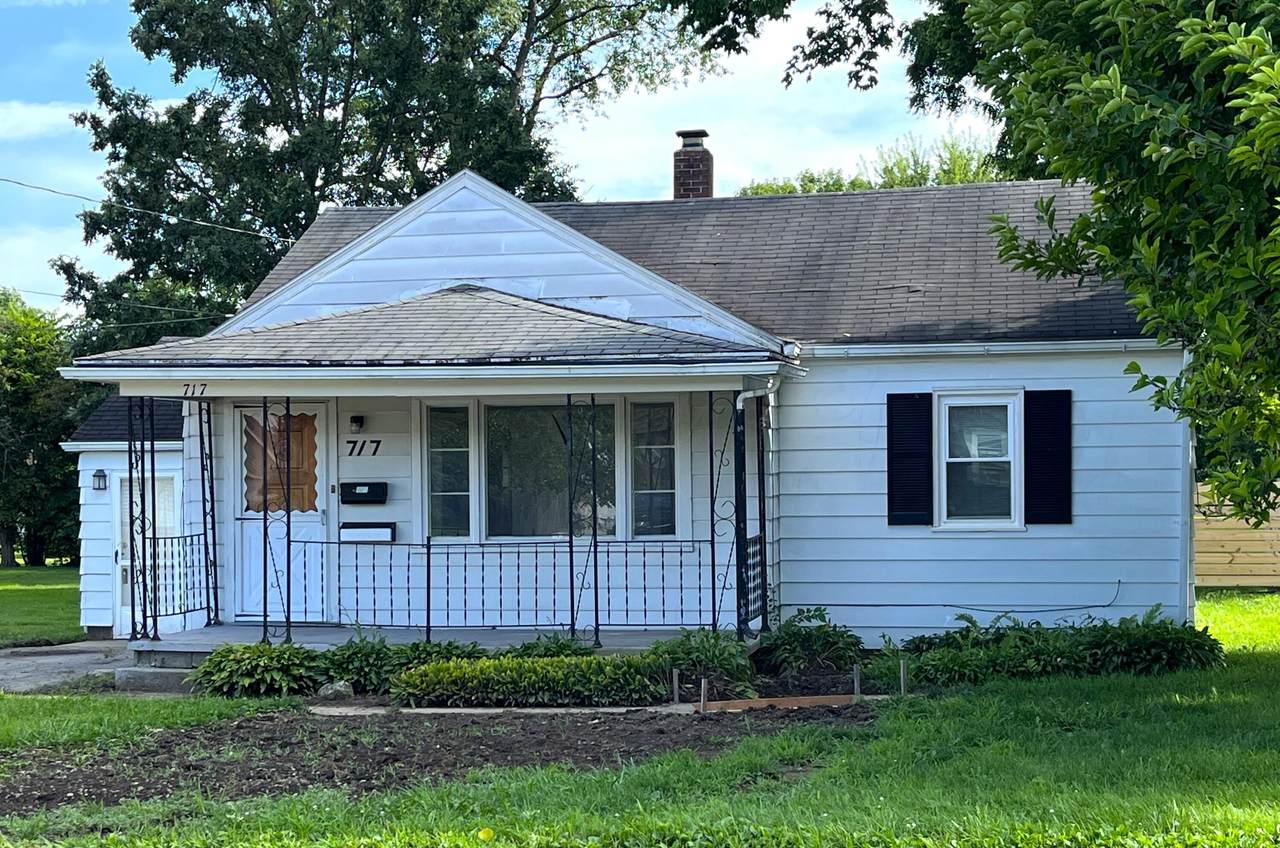 717 Light Street - Photo 1