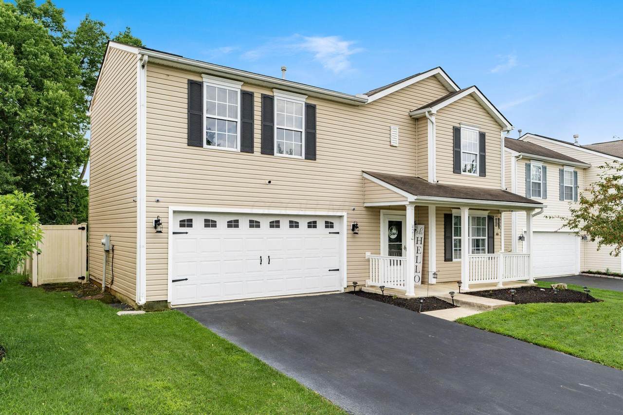 421 Wellsleyglen Drive - Photo 1