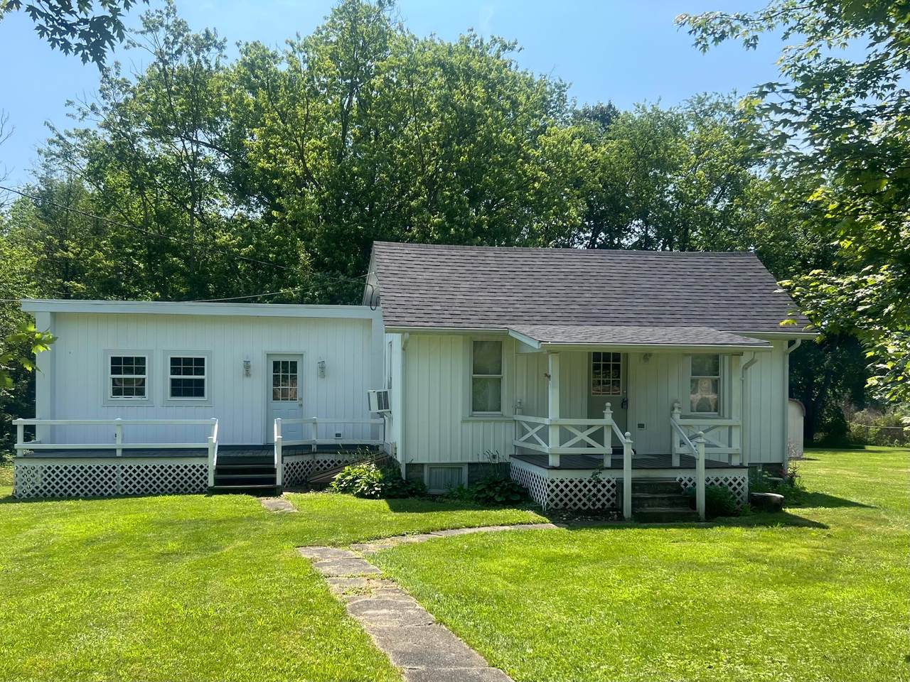 2320 Sundance Road - Photo 1
