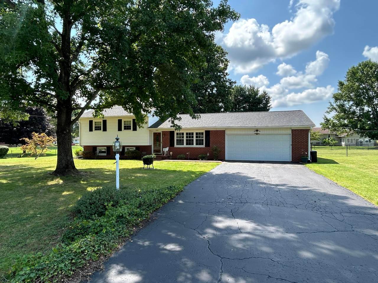 159 Emerald Lane - Photo 1