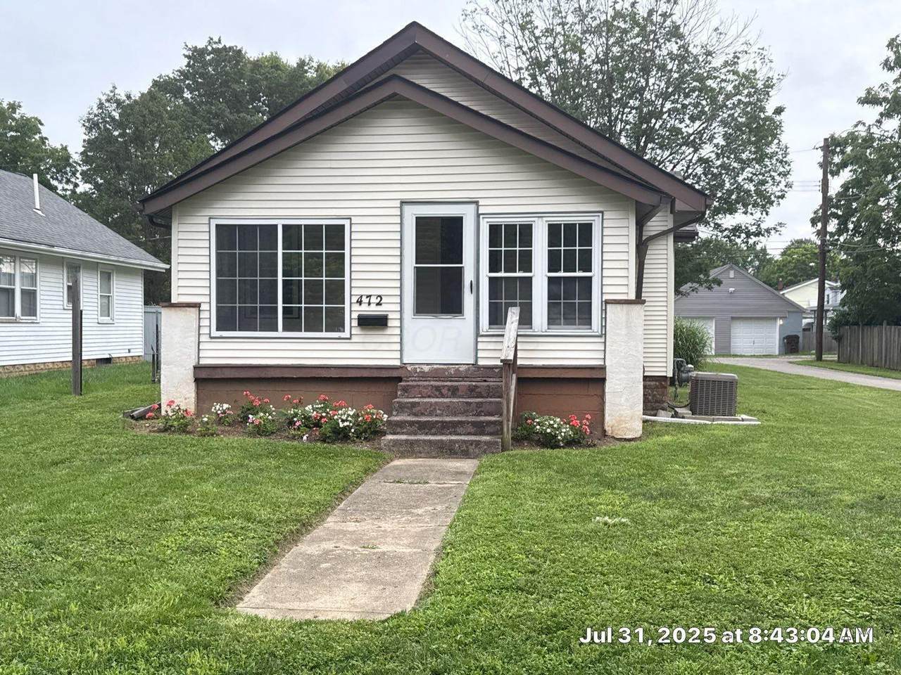 472 Warren Avenue - Photo 1