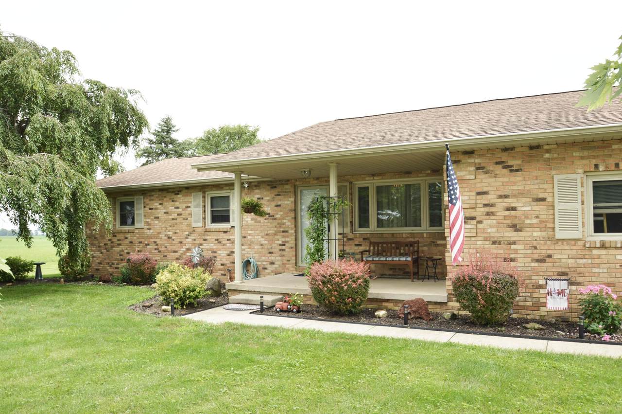 1879 Simpson Road - Photo 1