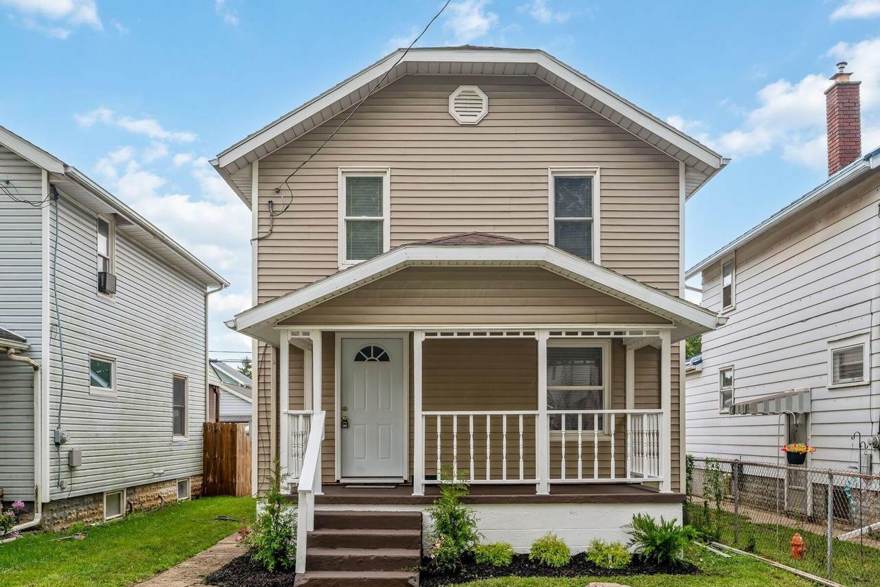 645 Henry Street - Photo 1